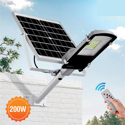 den-ban-chai-nang-luong-mat-troi-200w